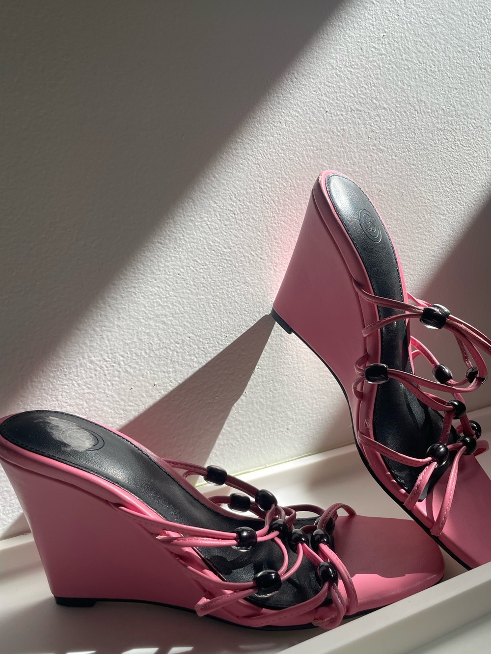 Y2K Urban Outfitters pink strappy wedges